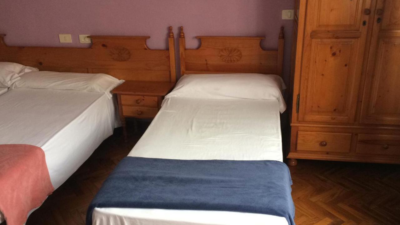 Albergue Hostal Telmo Tui Kültér fotó